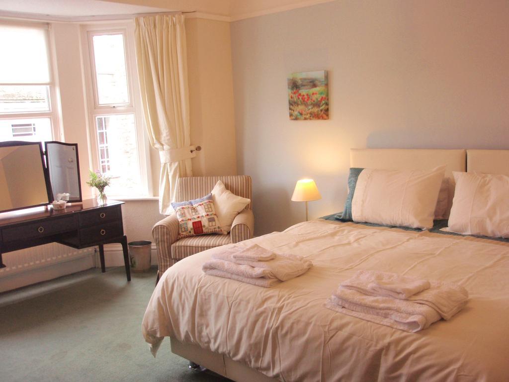 Bed and Breakfast Weston House à Bampton  Chambre photo